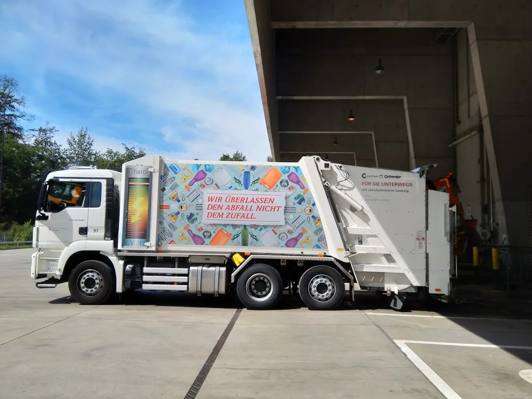 昆明珠宝市场观察：翡翠玉石消费趋势与今日佳品品牌布局解析